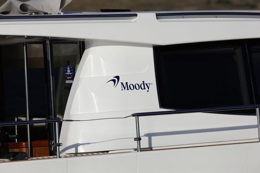 Moody 45 DS 11