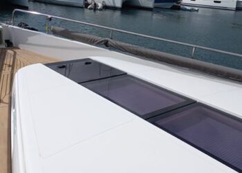 Moody Decksaloon 45, STELLAR J 18