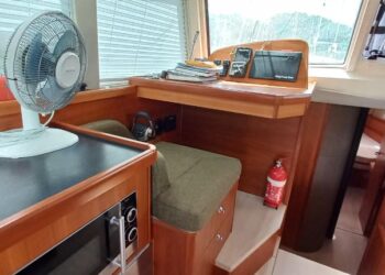 Moody Decksaloon 45, STELLAR J 73