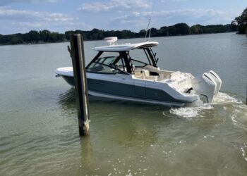 Boston Whaler 280 Vantage, EMMA GRACE 5